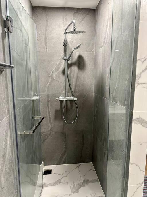 Astra Sky River High Floor,3 Bedrooms 97㎡ 山景房带浴缸 チエンマイ エクステリア 写真