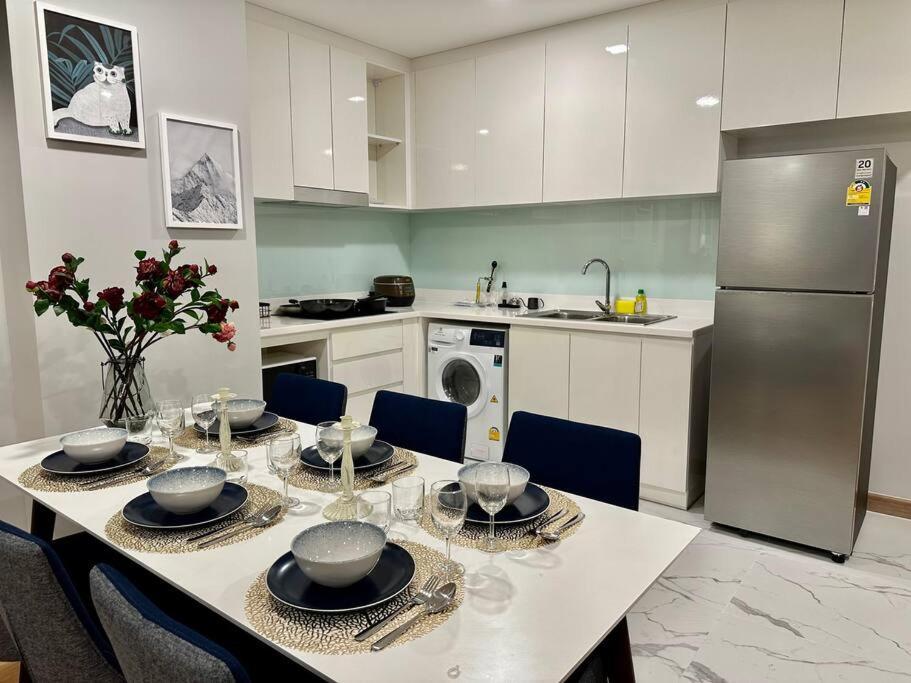 Astra Sky River High Floor,3 Bedrooms 97㎡ 山景房带浴缸 チエンマイ エクステリア 写真