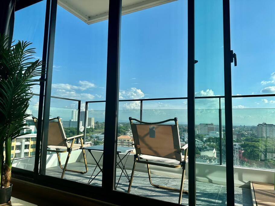 Astra Sky River High Floor,3 Bedrooms 97㎡ 山景房带浴缸 チエンマイ エクステリア 写真