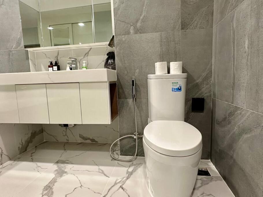 Astra Sky River High Floor,3 Bedrooms 97㎡ 山景房带浴缸 チエンマイ エクステリア 写真