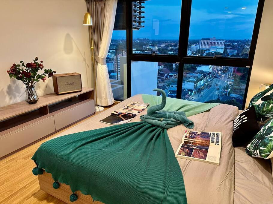 Astra Sky River High Floor,3 Bedrooms 97㎡ 山景房带浴缸 チエンマイ エクステリア 写真